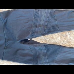 Barely worn Lululemon full length leggings